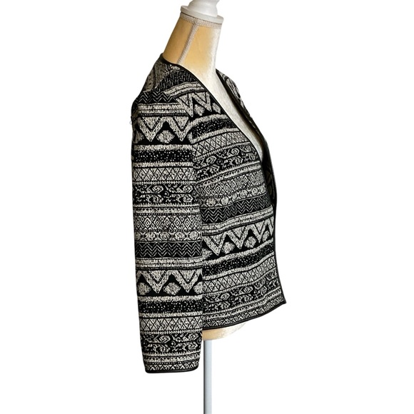 H&M black and white open front jacket, size 8 - Picture 4 of 11